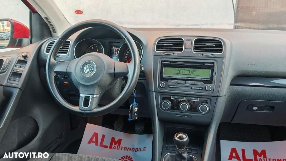 Volkswagen Golf - 9
