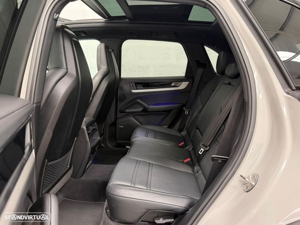Porsche Cayenne E-Hybrid - 45