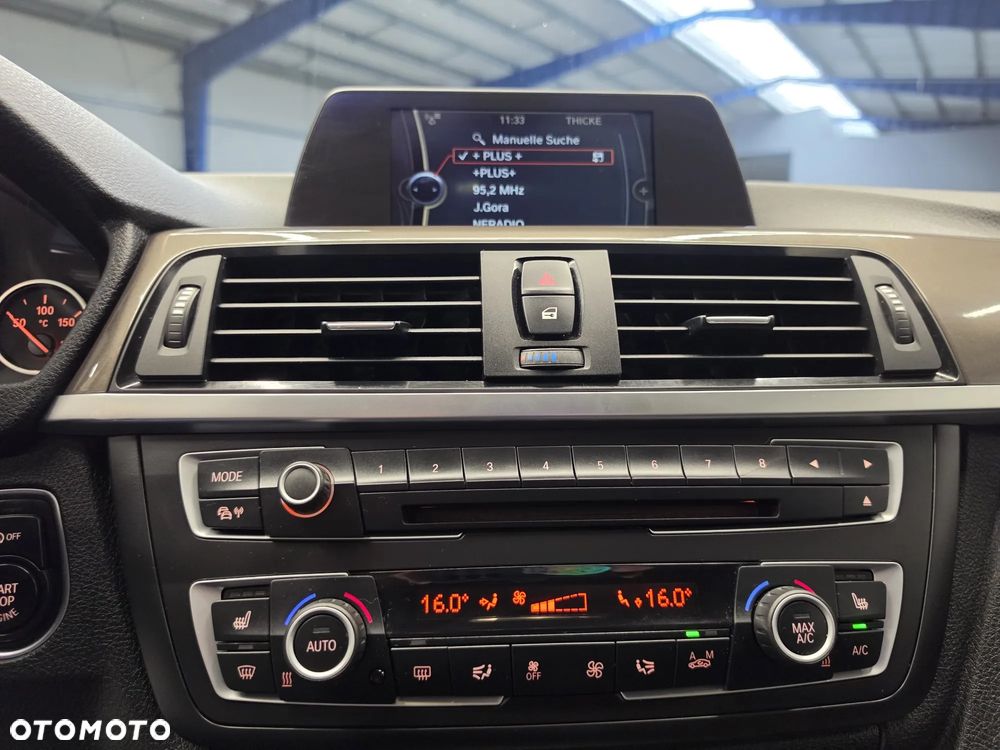 BMW Seria 3 318d Modern Line - 34