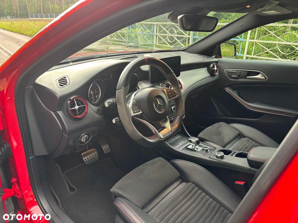 Mercedes-Benz GLA AMG 45 4-Matic - 6