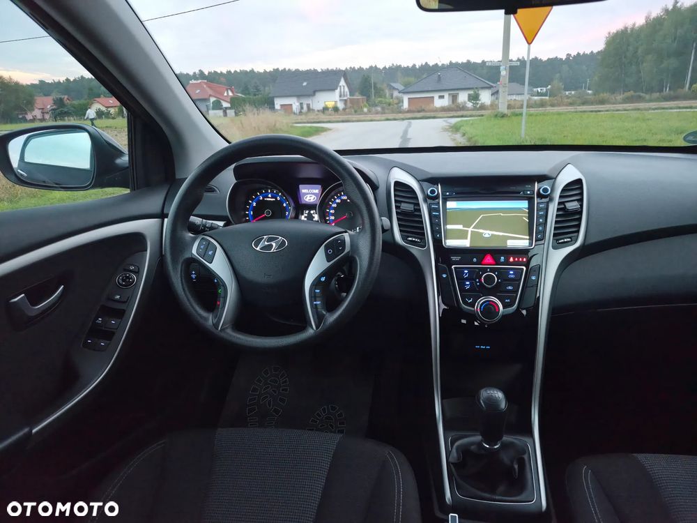 Hyundai i30 1.4 Premium - 11