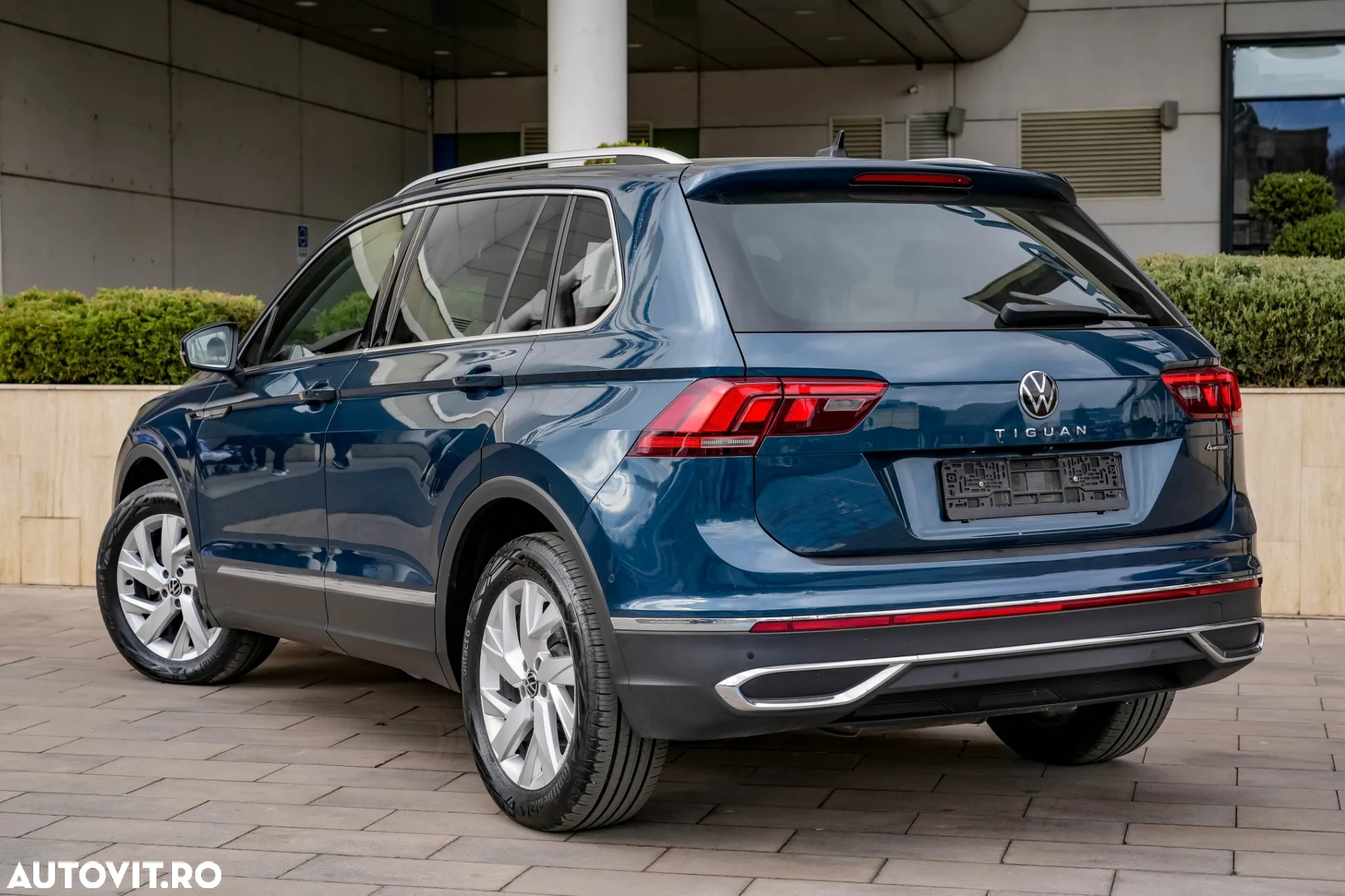 Volkswagen Tiguan 2.0 TDI SCR DSG 4Motion Elegance - 9