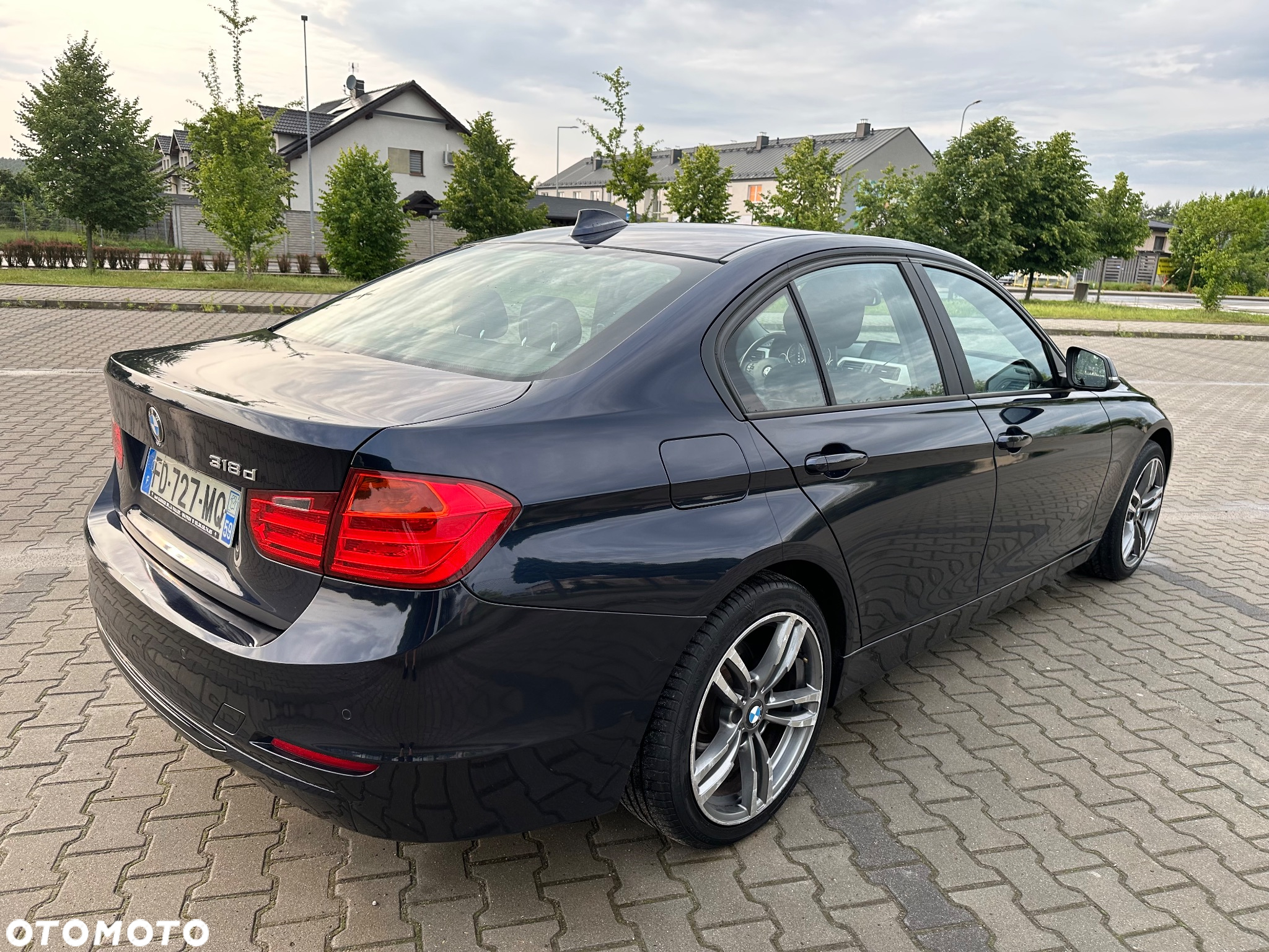 BMW Seria 3 318d - 5