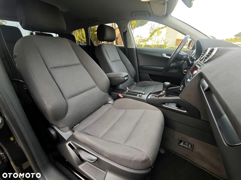 Audi A3 1.4 TFSI Sportback Ambiente - 32