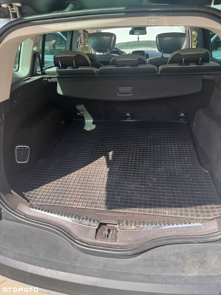 Renault Espace 1.6 dCi Energy Initiale Paris EDC - 10