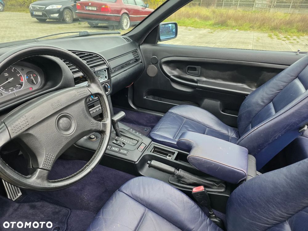 BMW Seria 3 325i - 7