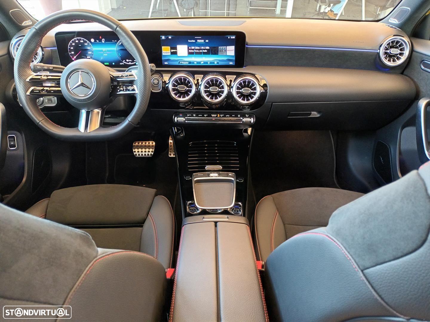 Mercedes-Benz A 250 e AMG Line - 21