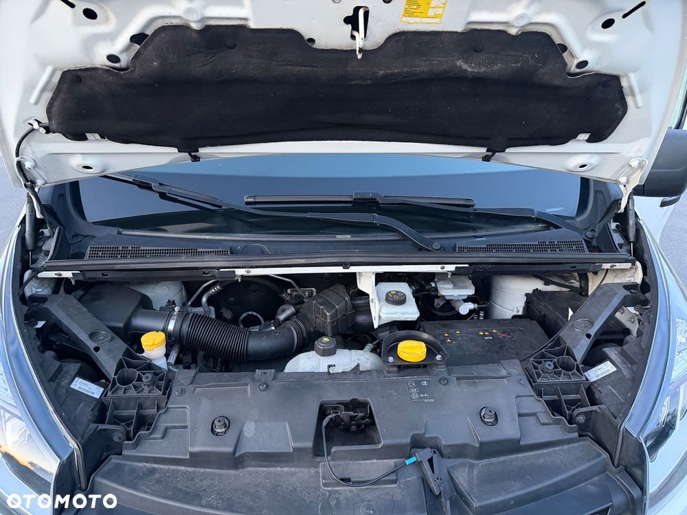 Renault Trafic - 17