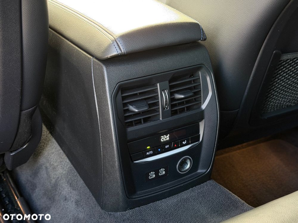 BMW Seria 3 - 18
