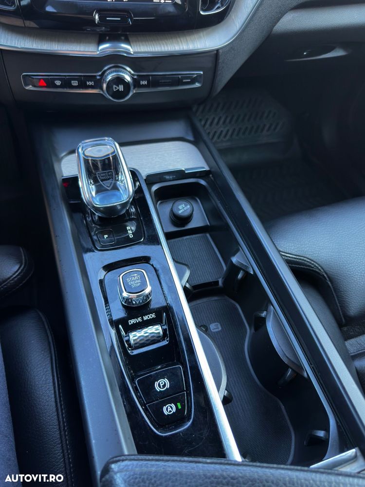 Volvo XC 60 B4 D AWD Geartronic Inscription - 9