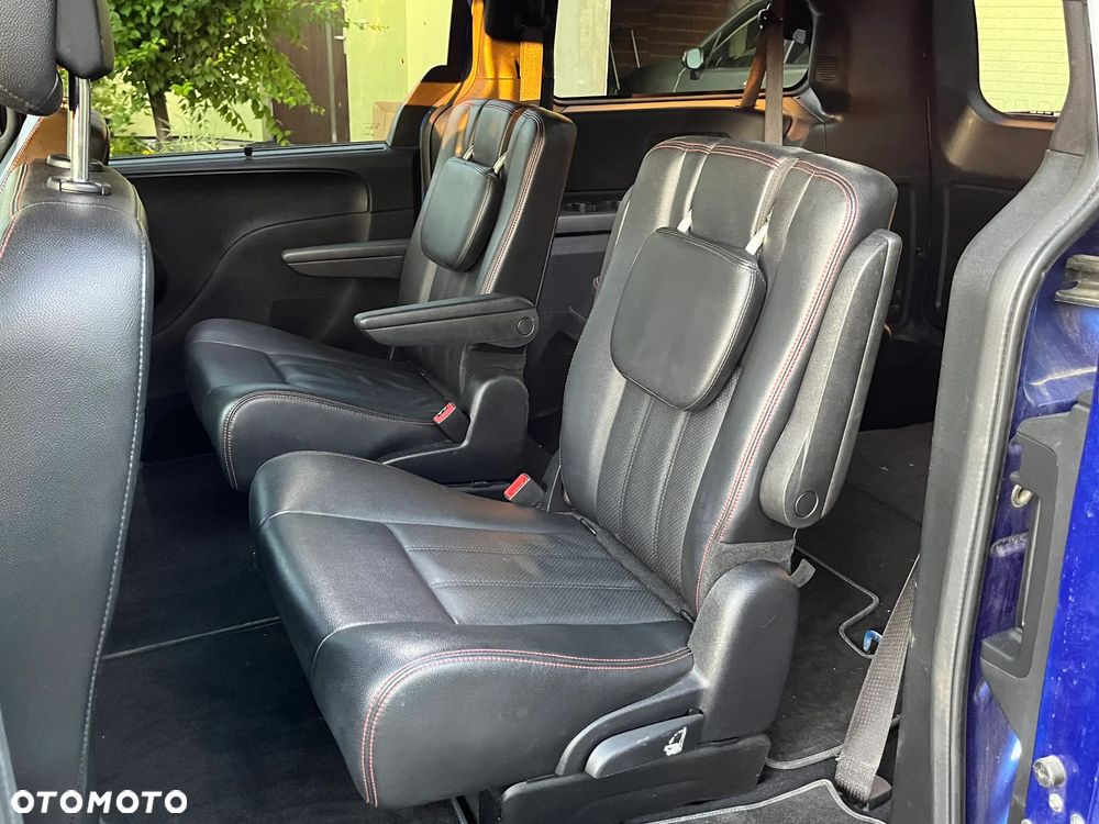 Dodge Grand Caravan 3.6 R/T - 19