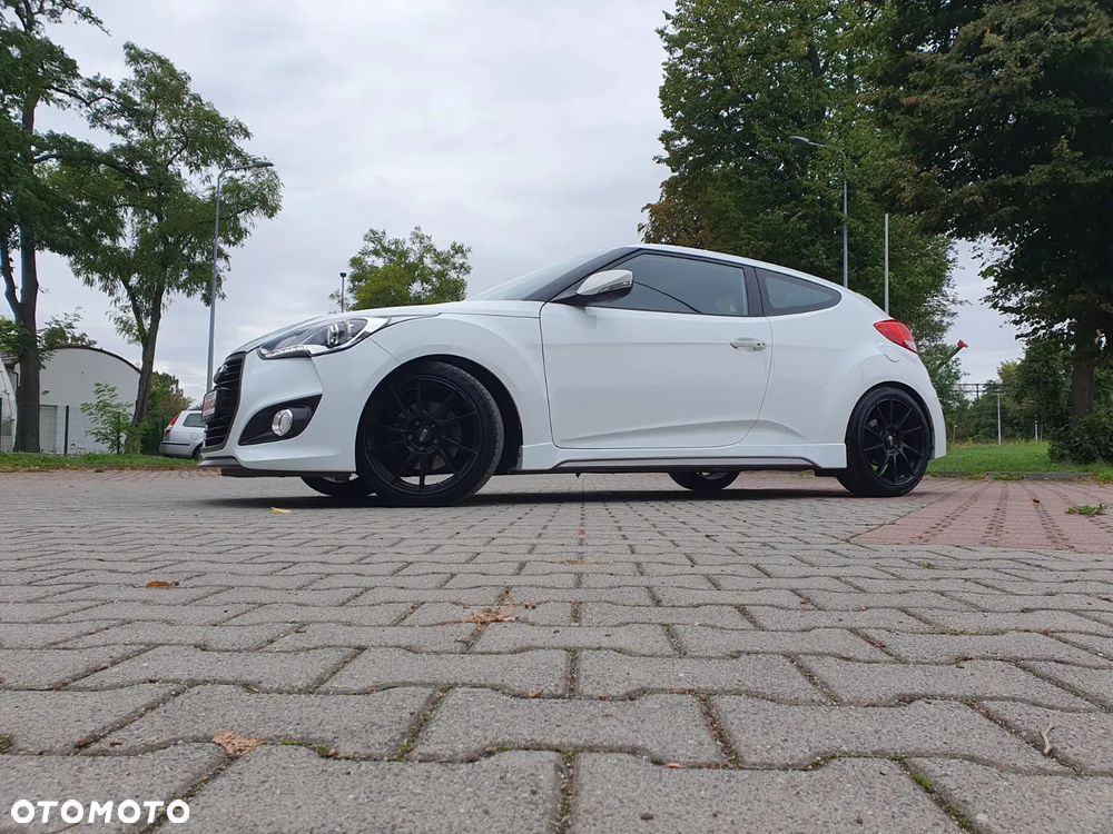 Hyundai Veloster 1.6 Turbo Premium - 36