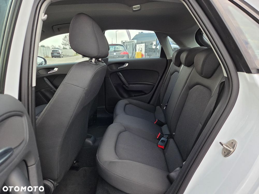 Audi A1 Sportback 1.6 TDI Attraction - 19