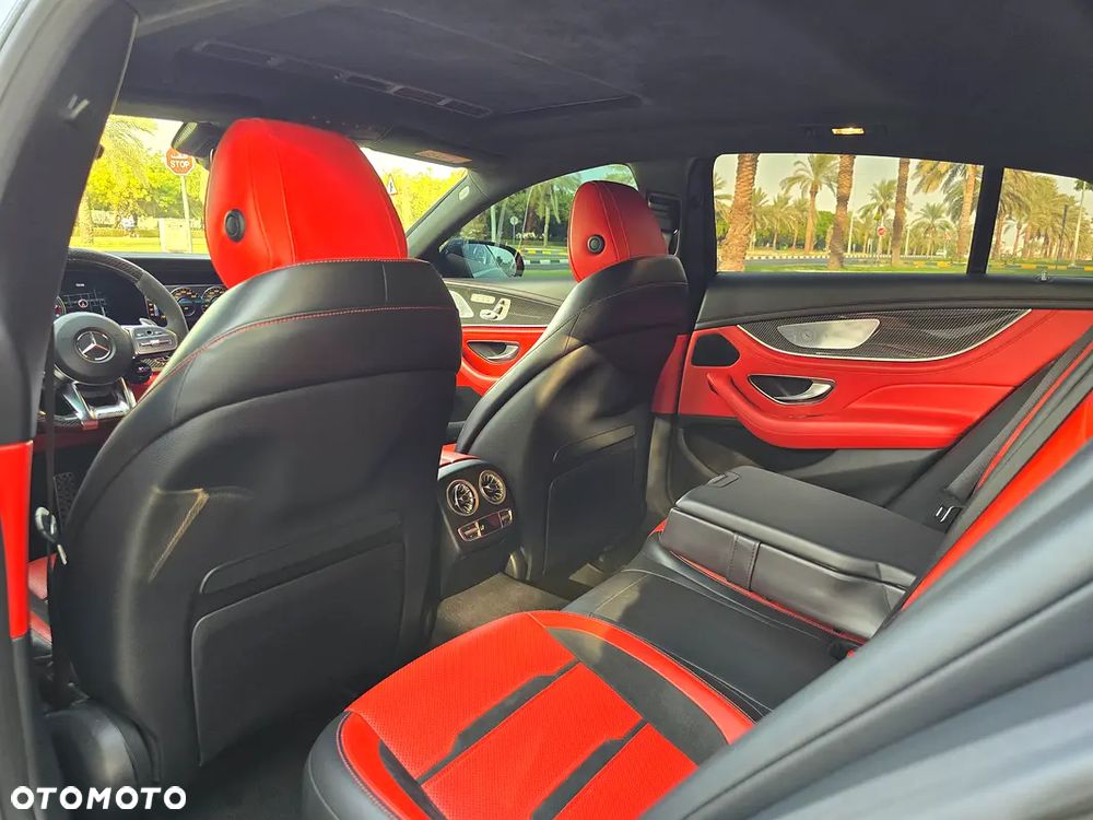 Mercedes-Benz AMG GT 53 4Matic+ Speedshift TCT 9G - 16