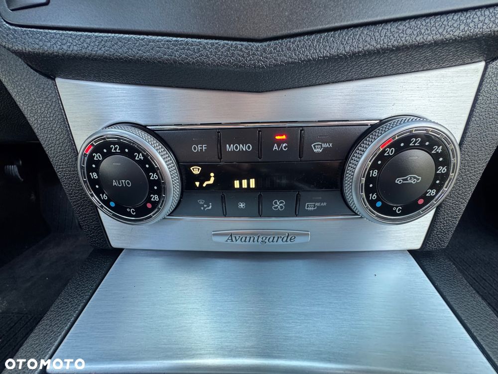 Mercedes-Benz Klasa C - 17