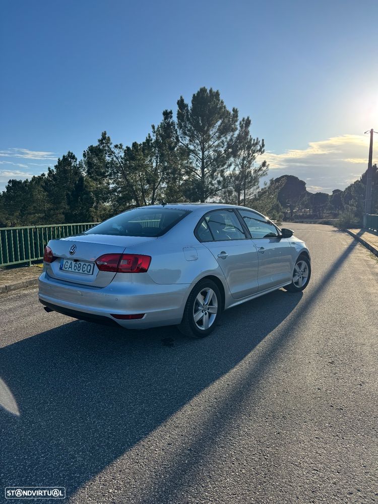 VW Jetta 1.2 TSi Comfortline - 3