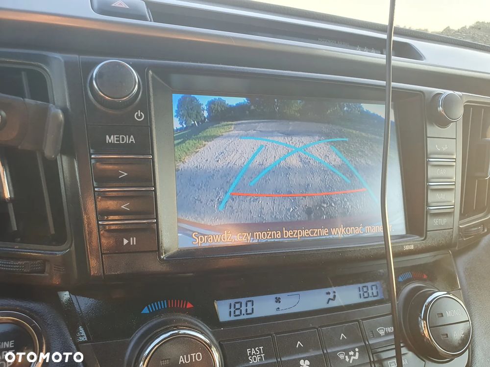 Toyota RAV4 2.0 Premium 4x4 - 22