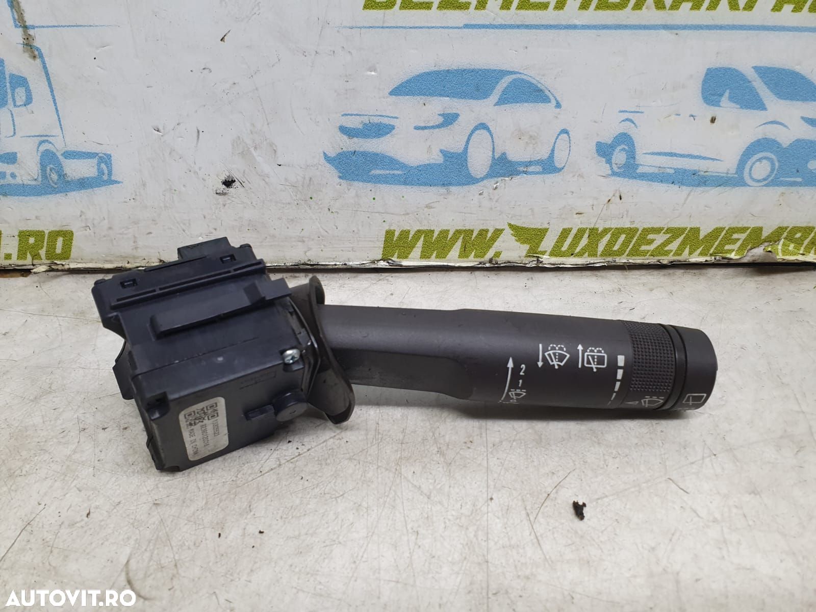 Maneta stergator parbriz 13305523 Opel Insignia A [2008 - 2014] 2.0 c - 1