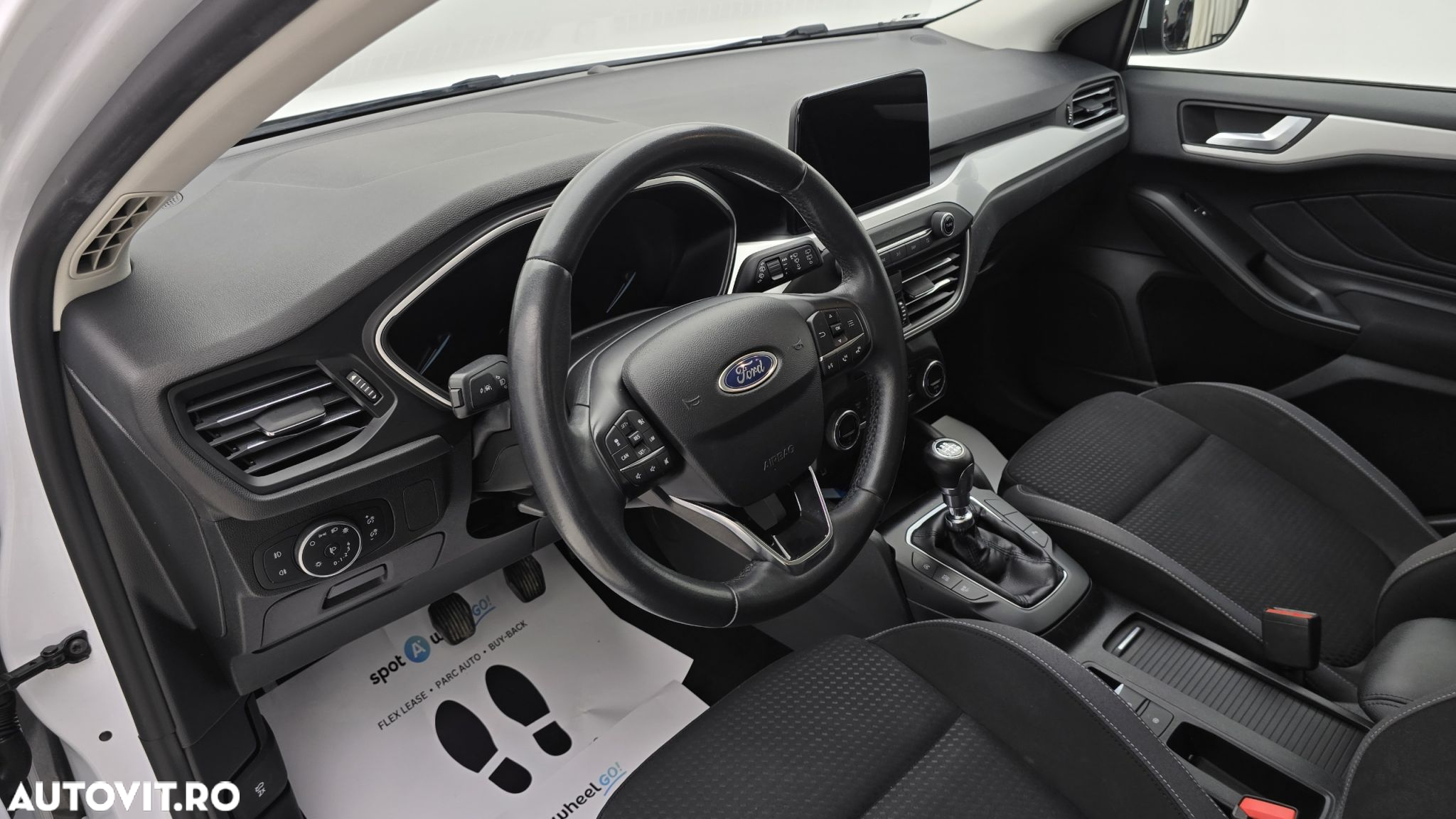 Ford Focus 1.0 EcoBoost Trend Edition - 13
