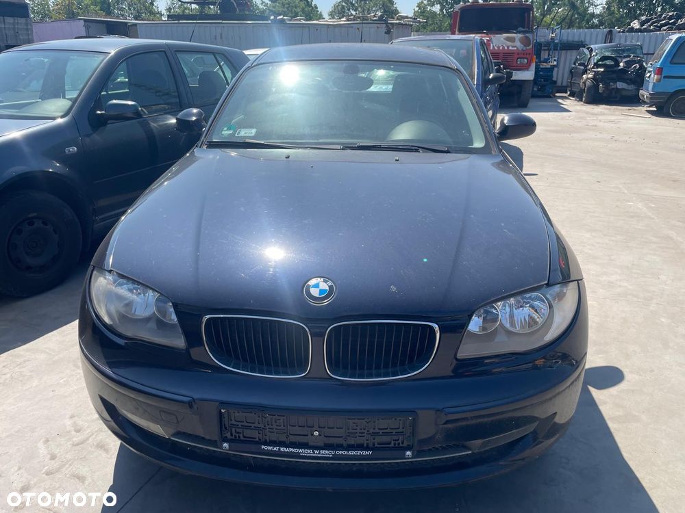 BMW E87  NA CZĘŚCI Kolor: MONACOBLAU METALLIC (A35) - 1