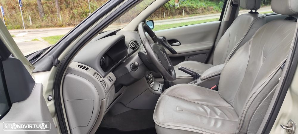 Renault Laguna 2.2 DCi Privilège - 17