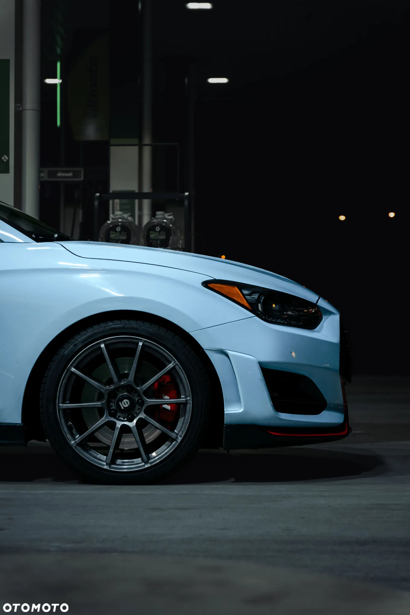 Hyundai Veloster - 2