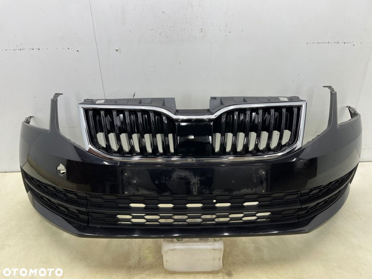 Zderzak przedni Skoda Octavia 3 III 16-19r. Lift przód 5E0807221N - 1