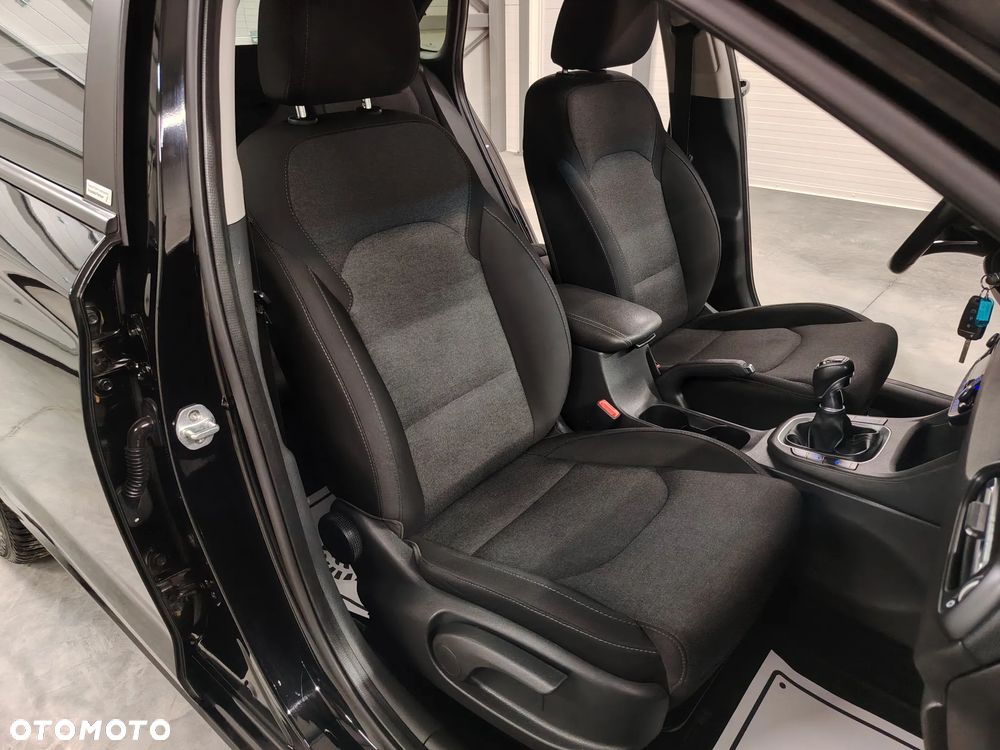 Hyundai i30 1.5 DPI Modern - 28