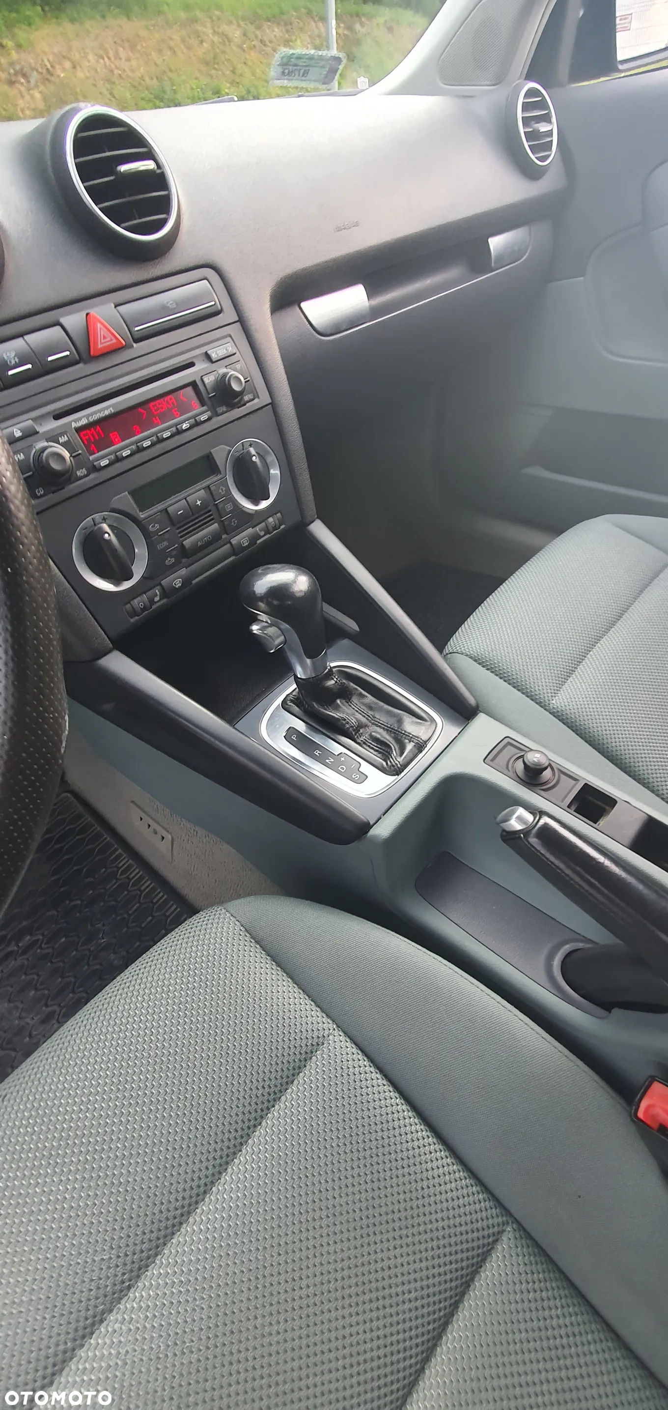 Audi A3 2.0 TFSI Sportback S tronic Ambiente - 32