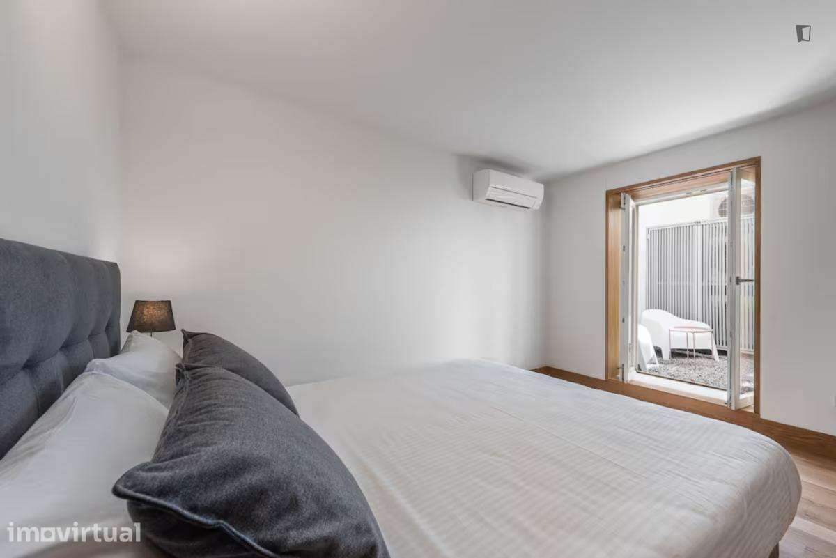 Apartamento com 2 quartos - localizado em Santo Ildefonso Porto - Grande imagem: 4/18