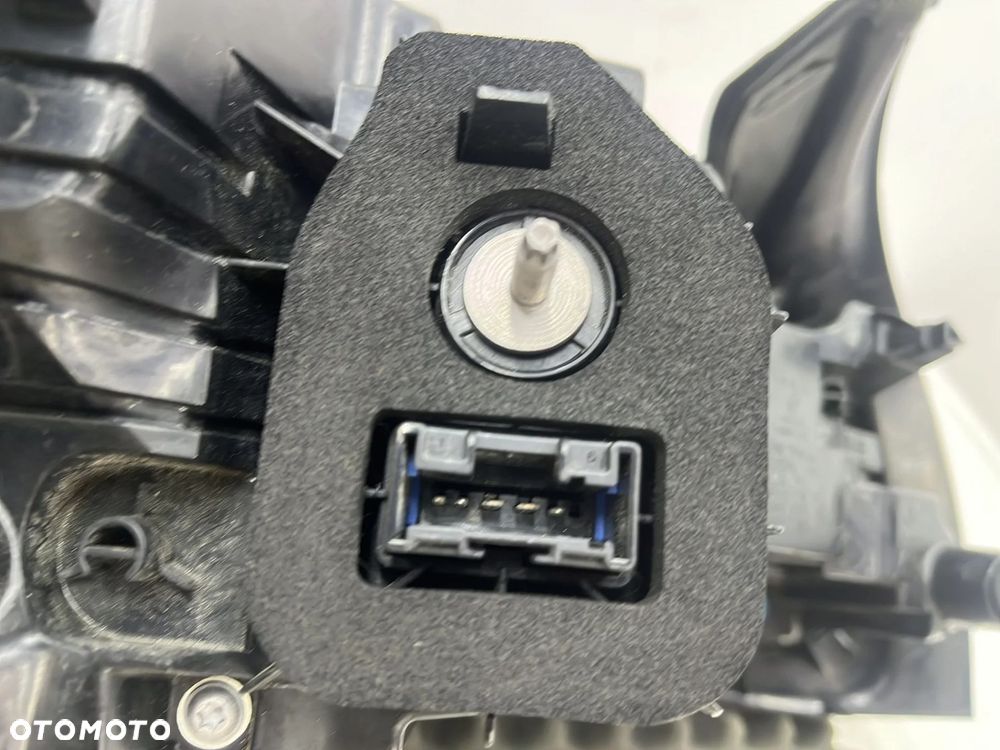 Lampa Citroen C4X 22r.- PRAWA tylna w błotnik Citroen LED VISION prawy tył EU - 10