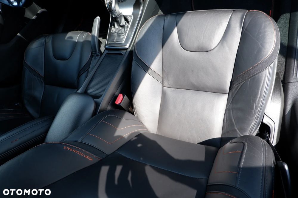 Volvo V40 D2 Powershift Ocean Race - 8