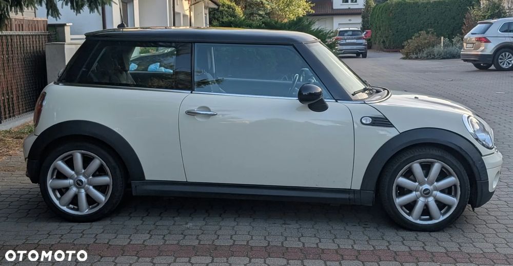 MINI Cooper Standard - 18