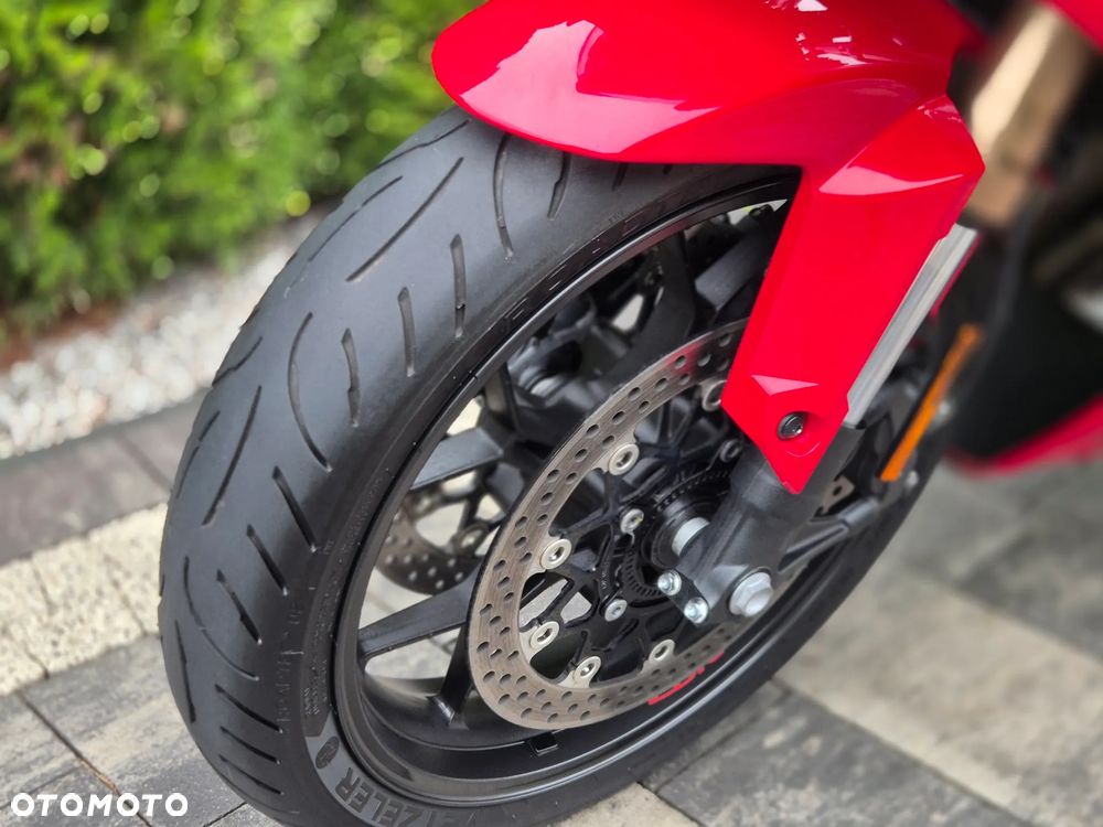 Honda CBR - 26