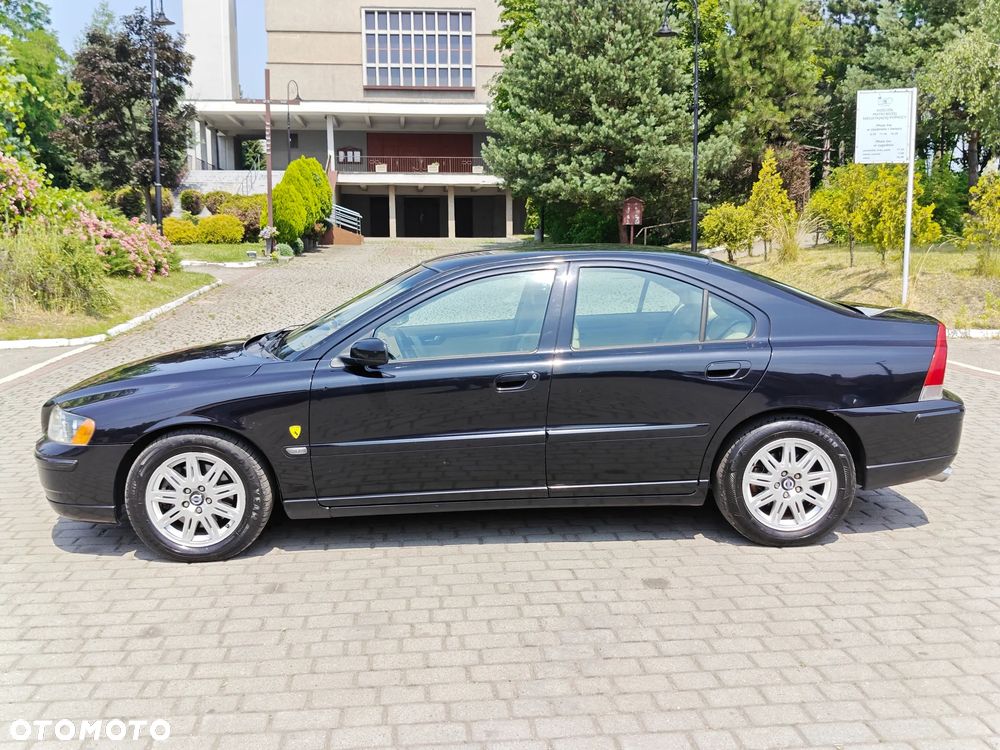 Volvo S60 2.4D5 Momentum - 17