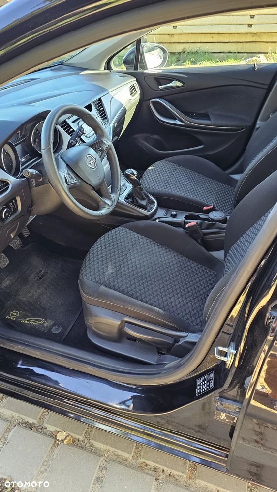 Opel Astra 1.4 Essentia - 10