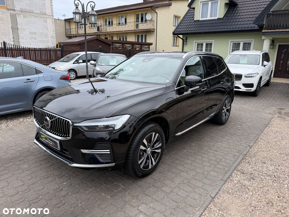 Volvo XC 60 T6 Plug-In Hybrid AWD Core - 20