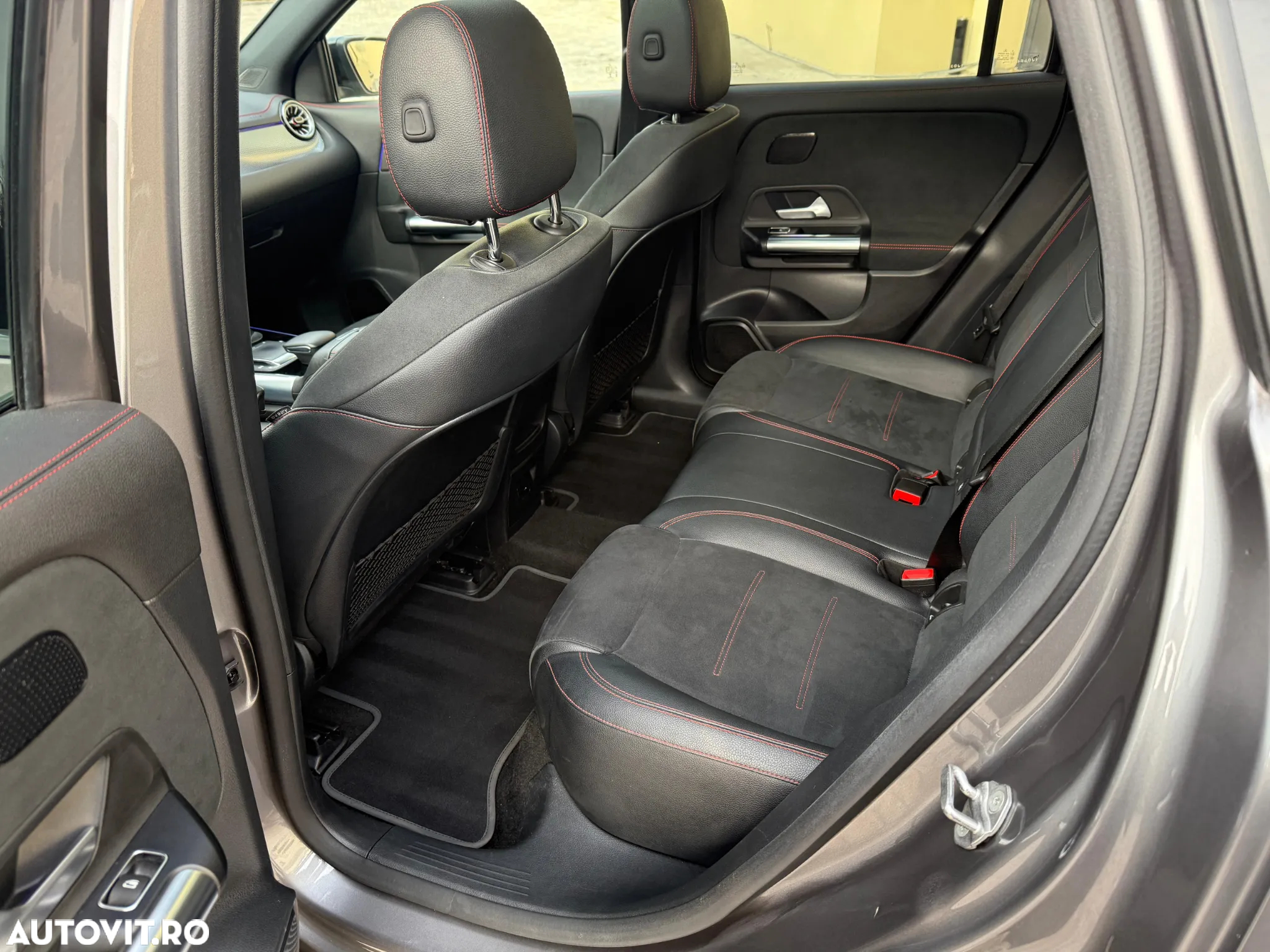Mercedes-Benz EQA 350 4MATIC - 4