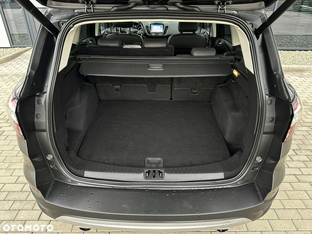 Ford Kuga 1.5 EcoBoost 2x4 Titanium - 29
