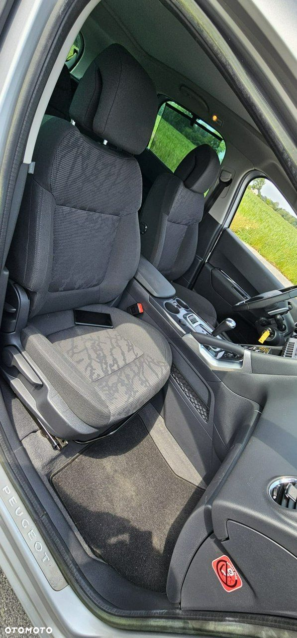 Peugeot 3008 - 17