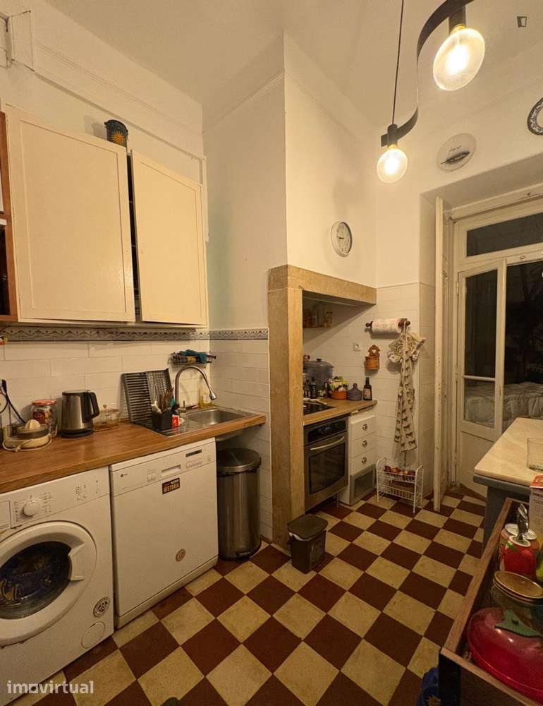 Quarto - localizado em Sete Rios Lisbon - Grande imagem: 2/9