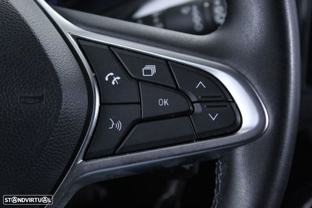 Renault Clio 1.0 TCe Evolution - 23