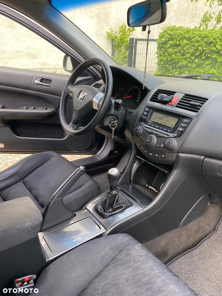 Honda Accord 2.0 Comfort - 8