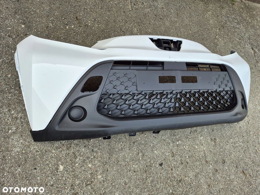 Toyota Aygo X 21- zderzak przedni kratka wzmocnienie stelaż - 1