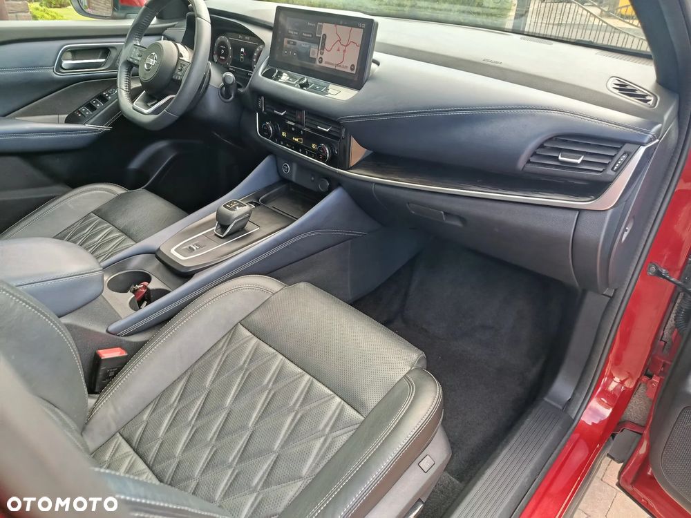 Nissan Qashqai 1.3 DIG-T MHEV Tekna+ Xtronic - 32