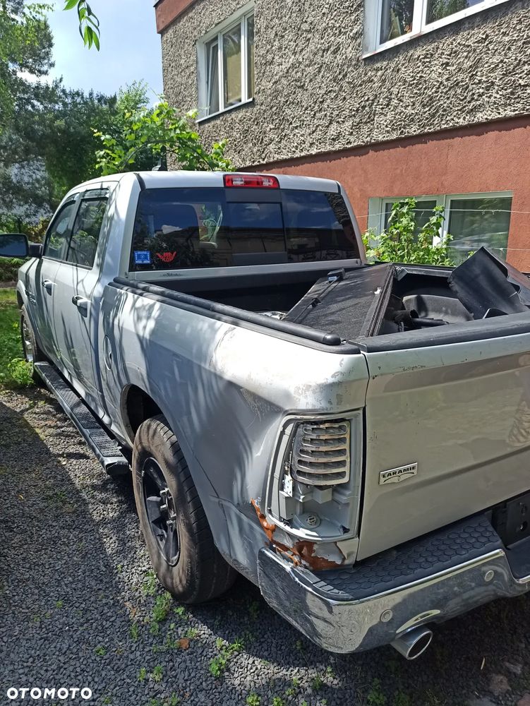 Dodge RAM 5.7 4x4 - 23