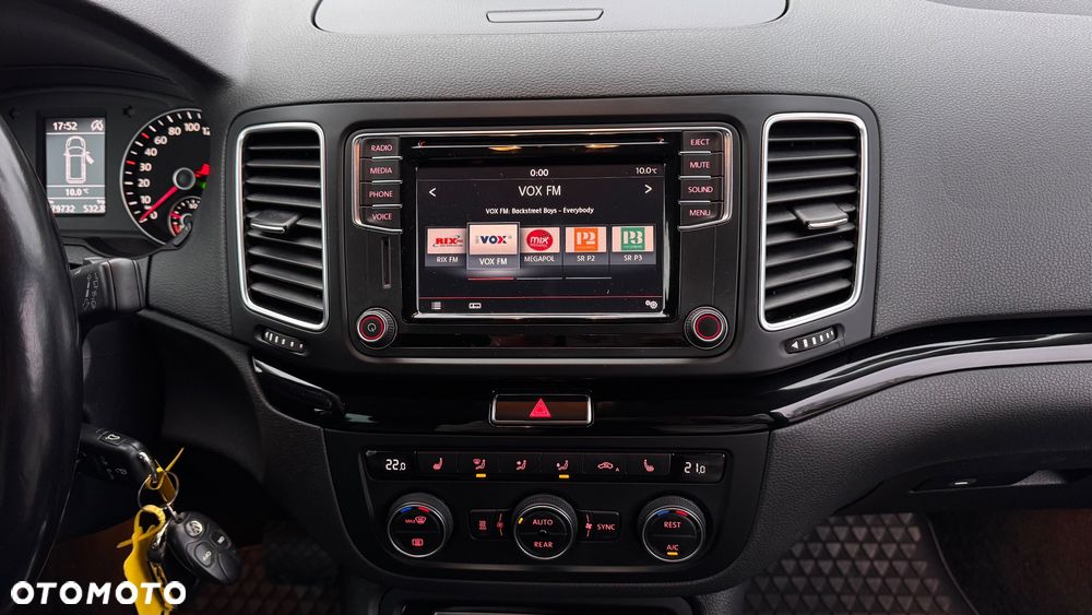 Volkswagen Sharan 2.0 TDI DSG 4MOTION (BlueMotion Technology) Highline - 33