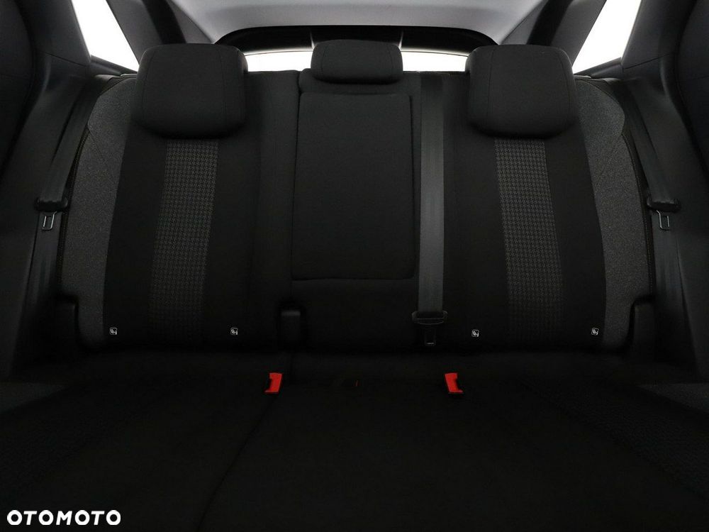 Peugeot 3008 1.5 BlueHDi Active Pack S&S EAT8 - 19