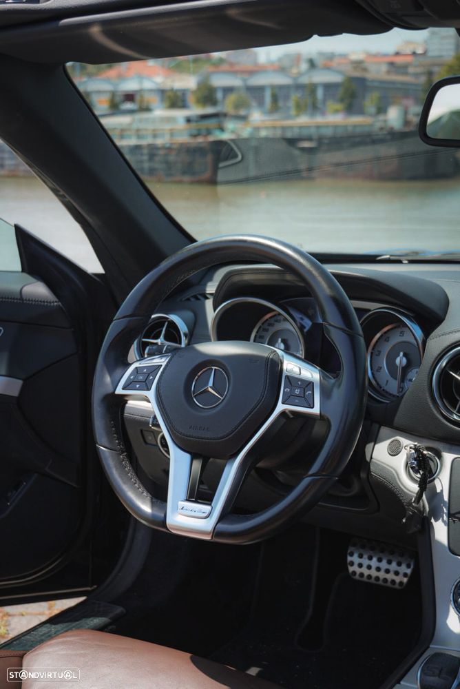 Mercedes-Benz SL 350 Standard - 9