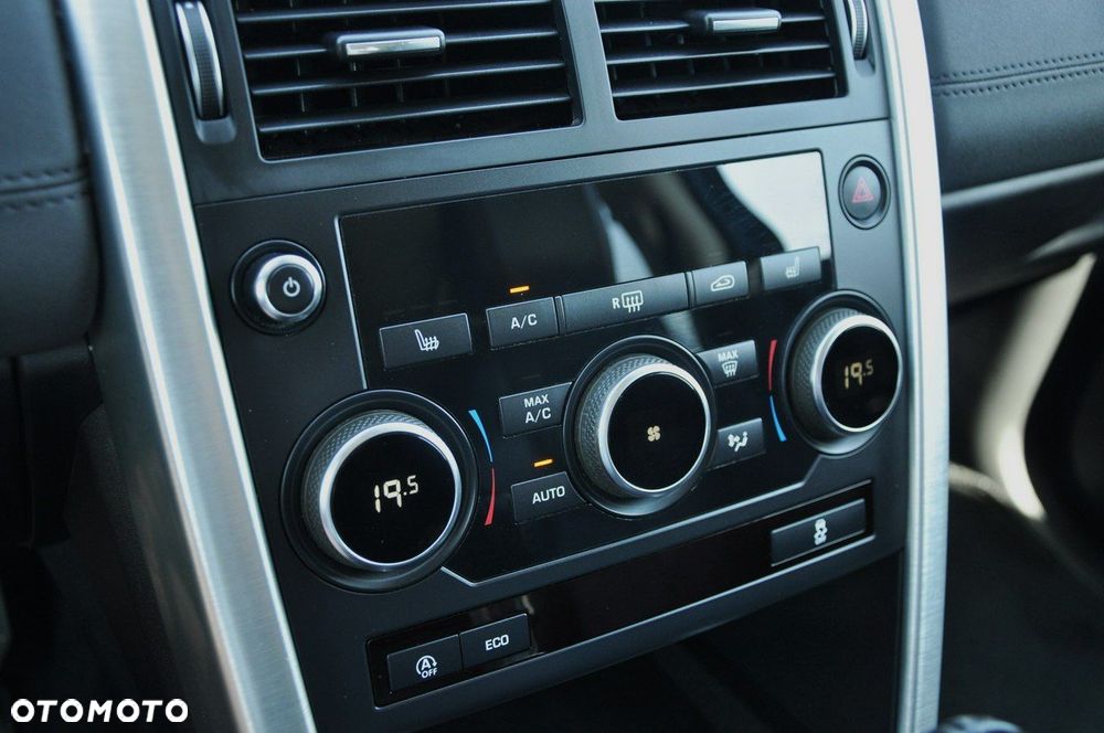 Land Rover Discovery Sport 2.0 eD4 HSE Luxury - 20